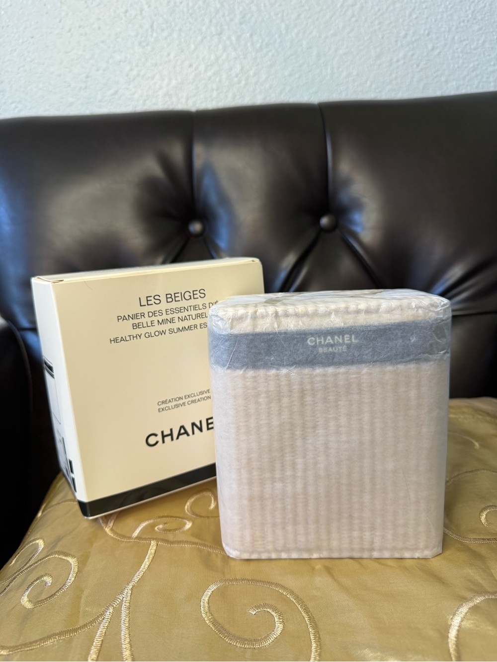 NIB CHANEL BEAUTE 2026 Les Beiges Woven Wicker Mini Vanity/Cosmetic Case